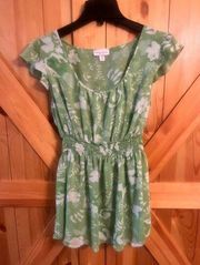 LIZ LANGE Maternity for Target size M Floral Top Blouse Green white