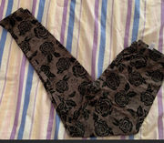 Dark Roses Leggings 