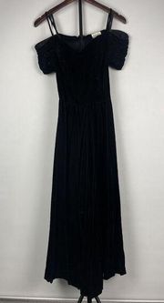 Vintage Moda Intl Black Velvet Goth Off Shoulder Witchy Fit & Flare Dress Size S