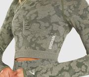 Camo Long Seamless Sleeve Crop Top