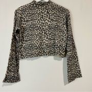 Topshop Women’s Mock Neck Bell Sleeve Cheetah Print Cropped Sweater Cream Size 6