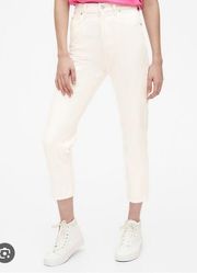 Gap high rise mom jeans tampered leg white size 10 tall