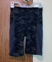 Fabletics PowerHold Camo High Waist Biker Shorts Women Size XXS/XS