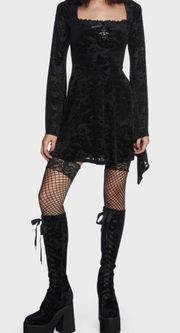 NWOT Halloween Witchy Goth Velvet Mini Dress by  Widow brand Size Small