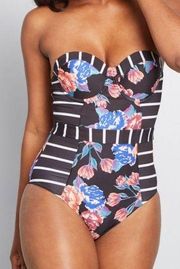 ModCloth Womens Size Small The Harper One-Piece Strapless Swimsuit