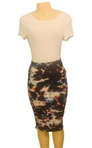 Sz M Woman Pencil Skirt