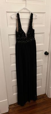 New Ark & Co Gown