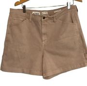 Wonderly tan high rise shorts size 16