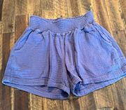 Three dots waffle knit blue pull on shorts size small