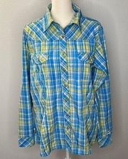 Cabela’s XPG insect defense button up shirt.  Size Medium.