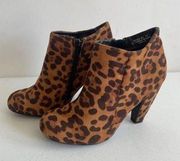 Women's Bamboo Brown Leopard Print Booties Size 8.5 EUC