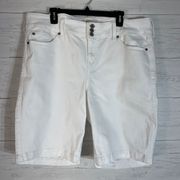womens white shorts bermuda size 22
