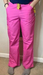 NWT WonderWink Hot Pink Cargo Scrubs Size Medium