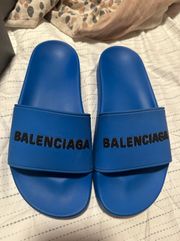 Women’s Slides