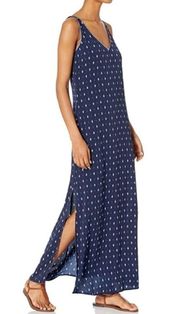 New Tart v-neck sleeveless maxi dress.