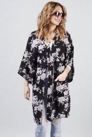 Spiritual Gangster | ‘Maya’ Floral Kimono Robe