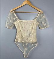 Le Lis Puff Sleeve Cream Star Embroidered Bodysuit Size Large Whimsical Like New