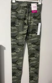 brand new with tags camo leggings size:xs