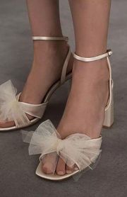 BADGLEY MISCHKA Tess Tulle Bow Block Heel Sandals in Soft Blush Size US 9.5