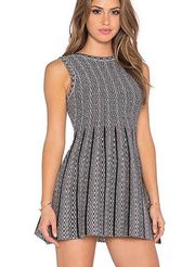 J.O.A Sleeveless Knit Fit and Flare Dress in Ivory/Black Women’s Size Small