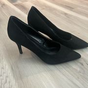 Pointed toe heels