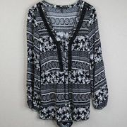 House Of Harlow Jumper Women XS Black White Boho Beachy Vibe Core