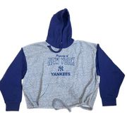 Tailgate New York Yankees Cropped Hooded Sweatshirt Hoodie Medium Oversize