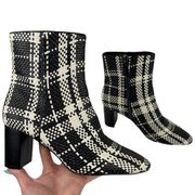 Banana Republic Womens Size 10.5 Woven Vegan Leather Plaid Ankle Booties Boots