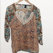 BKE Boutique Floral Lace V-Neck Tan Blue Blouse