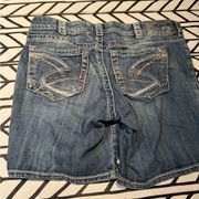 Silver Suki Mid Short in size 31