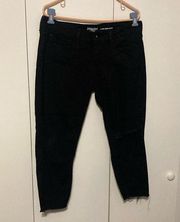 Denizen From Levi’s Low-Rise Slim Crop Black Color Jeans Pants W32