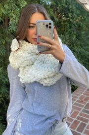 Knit cream infinitely scarf 