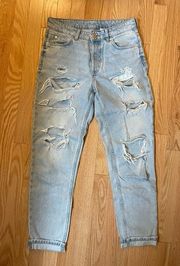 H&M  &Denim Boyfriend Low Waist Ripped Jeans, Blue, Light Wash, Size US 2, EUC