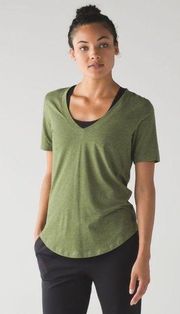 Lululemon  Love Tee V III Heathered Brave Olive Athletic Short Sleeve T-Shirt 6