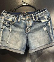 Love X Indigo Short Jeans 