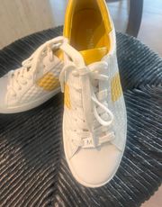 Colby Stripe Sneakers Size 7
