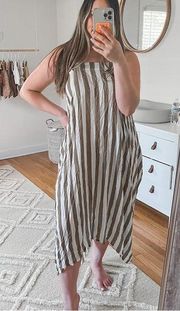 Love In brown striped dress