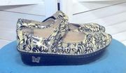Alegría patent leather floral pattern cream black Mary Jane shoes sz 35 5.5