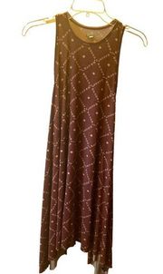 Ecote racerback asymmetric rust colored swing midi dress size Medium, chain, geo