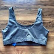 Everlane light weight sports bras M