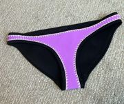 TRIANGL SWIM BOTTOMS. Size SMALL. New Condition.