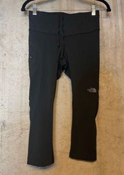 🎀 The Northface Black Capris Women's SIZE SMALL