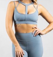 Buffbunny Lively Sports Bra in Bondi Blue size Small EUC