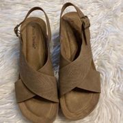 Pierre Dumas Sandals size 10 excellent condition color tan