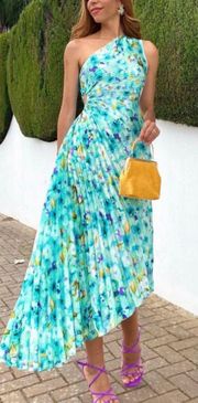 Elegant Pleated Floral Dress - Worn ONCE 