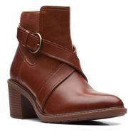 ® Scene Strap Women's Leather Ankle Boots 7