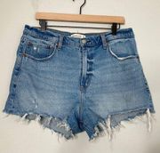 The 90s Relaxed Cutoff Short High Rise 32 Blue Denim Raw Hem