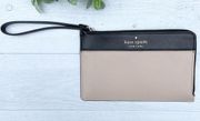 Kate Spade  staci colorblock medium l-zip wristlet Warm Beige with Black