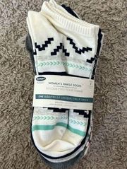 NWT women’s socks (7 pack)