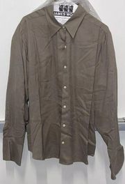 Pre Owned Vintage eddie bauer Women’s Long Sleeve  dress shirt. Size X-LARGE